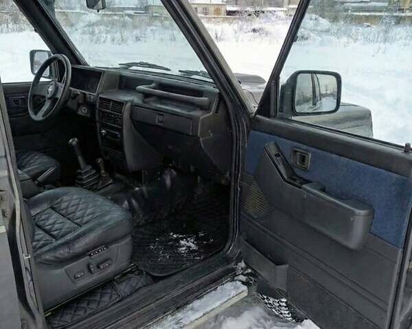 Серый Ниссан Патрол, объемом двигателя 2.8 л и пробегом 238 тыс. км за 14500 $, фото 6 на Automoto.ua
