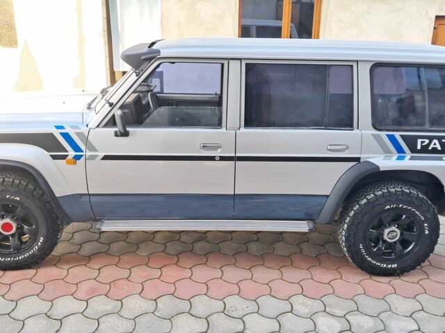 Серый Ниссан Патрол, объемом двигателя 2.8 л и пробегом 234 тыс. км за 9999 $, фото 17 на Automoto.ua