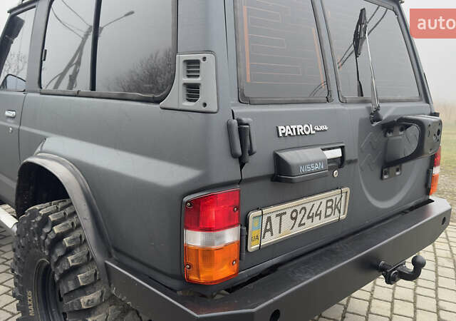 Серый Ниссан Патрол, объемом двигателя 2.8 л и пробегом 270 тыс. км за 16500 $, фото 15 на Automoto.ua