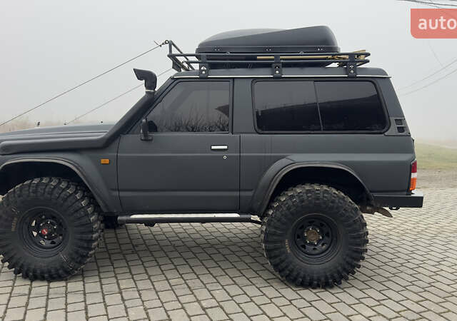 Серый Ниссан Патрол, объемом двигателя 2.8 л и пробегом 270 тыс. км за 16500 $, фото 18 на Automoto.ua