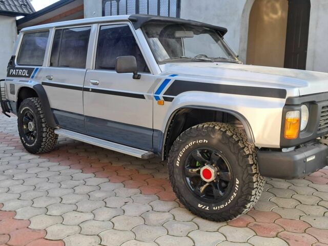 Серый Ниссан Патрол, объемом двигателя 2.8 л и пробегом 234 тыс. км за 9999 $, фото 9 на Automoto.ua