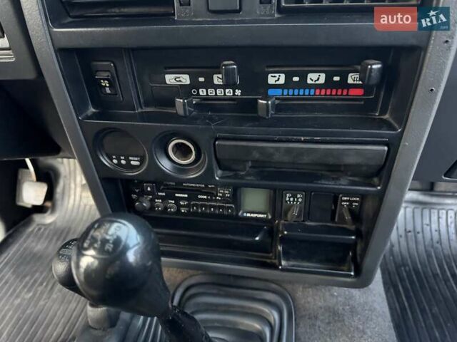 Сірий Ніссан Патрол, об'ємом двигуна 3 л та пробігом 296 тис. км за 12800 $, фото 28 на Automoto.ua