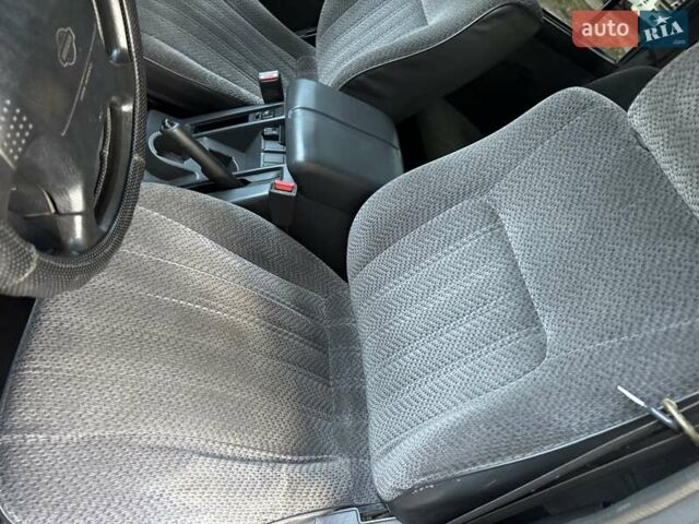 Сірий Ніссан Патрол, об'ємом двигуна 3 л та пробігом 296 тис. км за 12800 $, фото 20 на Automoto.ua