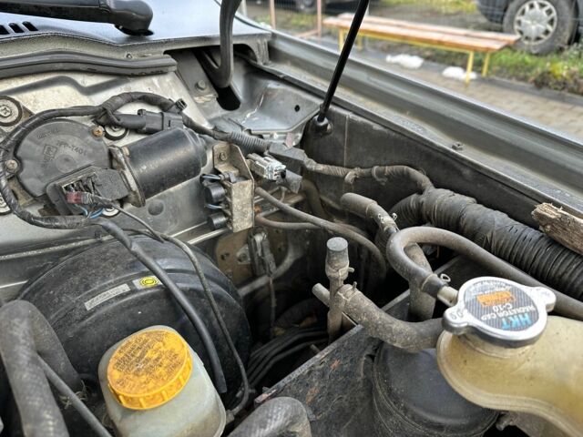 Серый Ниссан Патрол, объемом двигателя 3 л и пробегом 311 тыс. км за 7300 $, фото 10 на Automoto.ua