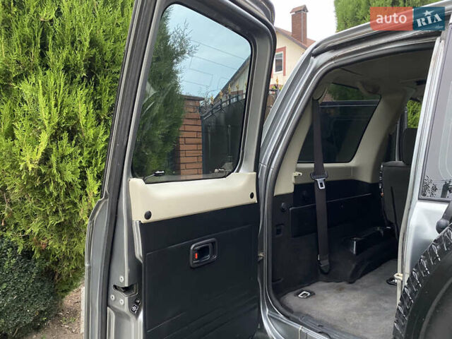 Сірий Ніссан Патрол, об'ємом двигуна 3 л та пробігом 250 тис. км за 19500 $, фото 17 на Automoto.ua