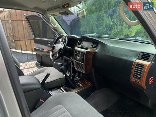 Сірий Ніссан Патрол, об'ємом двигуна 3 л та пробігом 250 тис. км за 19500 $, фото 7 на Automoto.ua