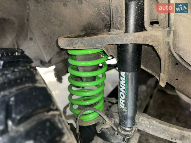 Сірий Ніссан Патрол, об'ємом двигуна 2.95 л та пробігом 283 тис. км за 30000 $, фото 12 на Automoto.ua