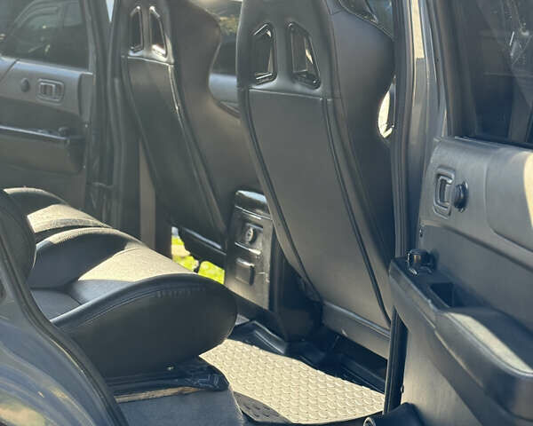 Серый Ниссан Патрол, объемом двигателя 2.5 л и пробегом 200 тыс. км за 66006 $, фото 11 на Automoto.ua