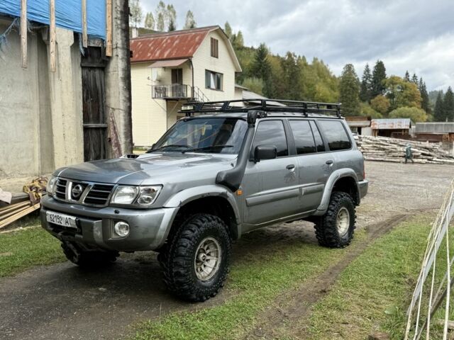 Серый Ниссан Патрол, объемом двигателя 3 л и пробегом 200 тыс. км за 9340 $, фото 13 на Automoto.ua