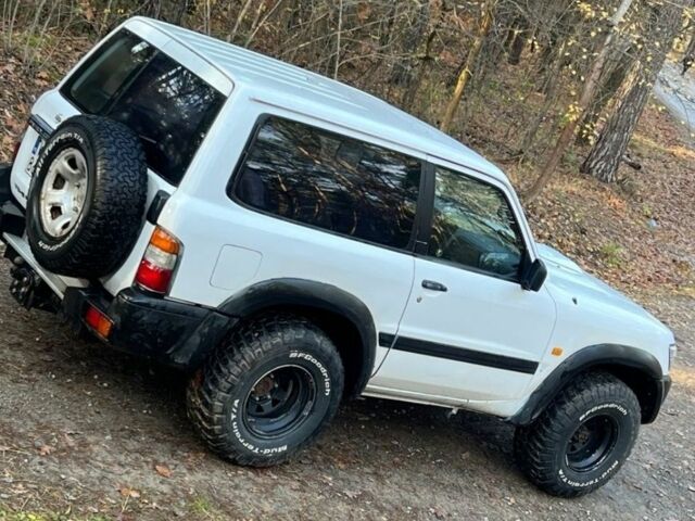 Серый Ниссан Патрол, объемом двигателя 3 л и пробегом 230 тыс. км за 3100 $, фото 5 на Automoto.ua