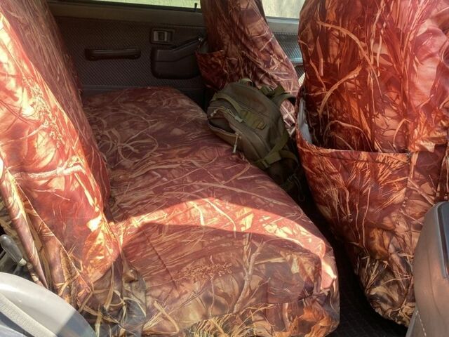 Синий Ниссан Патрол, объемом двигателя 2.8 л и пробегом 221 тыс. км за 2500 $, фото 3 на Automoto.ua