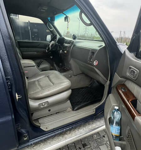 Синий Ниссан Патрол, объемом двигателя 2.83 л и пробегом 290 тыс. км за 14500 $, фото 9 на Automoto.ua