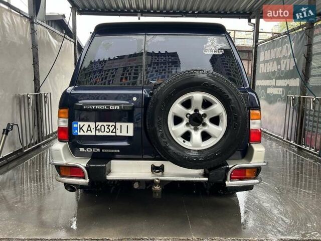 Синий Ниссан Патрол, объемом двигателя 3 л и пробегом 390 тыс. км за 12500 $, фото 7 на Automoto.ua