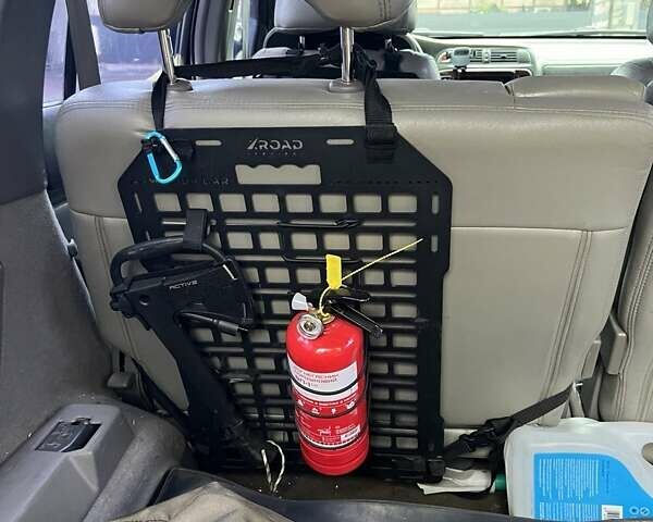 Синий Ниссан Патрол, объемом двигателя 3 л и пробегом 390 тыс. км за 12500 $, фото 20 на Automoto.ua