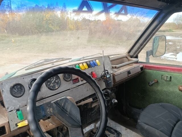 Зелений Ніссан Патрол, об'ємом двигуна 3.3 л та пробігом 250 тис. км за 4750 $, фото 6 на Automoto.ua