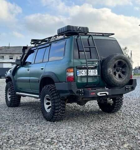 Зелений Ніссан Патрол, об'ємом двигуна 4.5 л та пробігом 150 тис. км за 19700 $, фото 1 на Automoto.ua