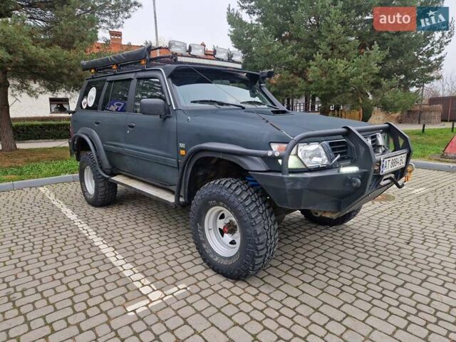 Зелений Ніссан Патрол, об'ємом двигуна 2.8 л та пробігом 198 тис. км за 19999 $, фото 1 на Automoto.ua