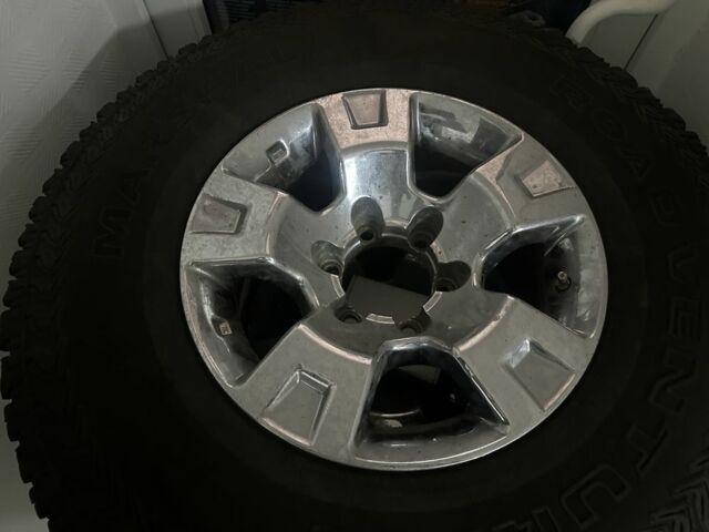 Зеленый Ниссан Патрол, объемом двигателя 4.2 л и пробегом 427 тыс. км за 35000 $, фото 11 на Automoto.ua