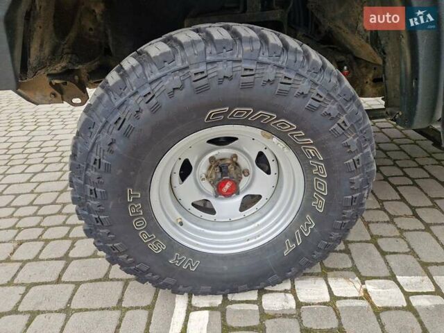 Зелений Ніссан Патрол, об'ємом двигуна 2.8 л та пробігом 198 тис. км за 19999 $, фото 19 на Automoto.ua