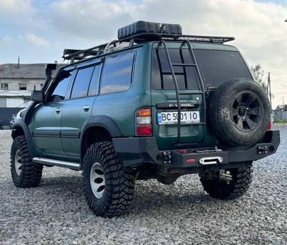 Зелений Ніссан Патрол, об'ємом двигуна 4.5 л та пробігом 150 тис. км за 19700 $, фото 2 на Automoto.ua
