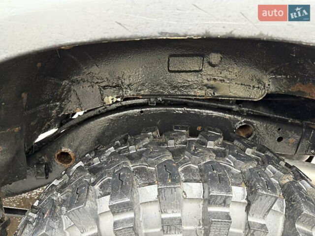 Зелений Ніссан Патрол, об'ємом двигуна 2.83 л та пробігом 254 тис. км за 11800 $, фото 11 на Automoto.ua