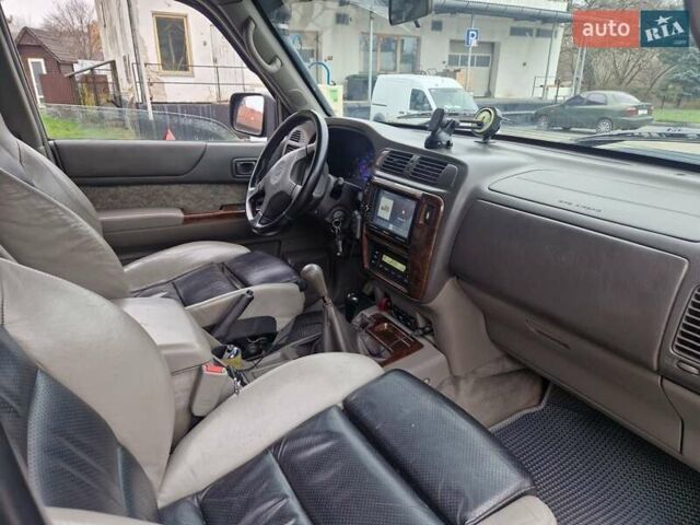 Зелений Ніссан Патрол, об'ємом двигуна 2.8 л та пробігом 198 тис. км за 19999 $, фото 22 на Automoto.ua