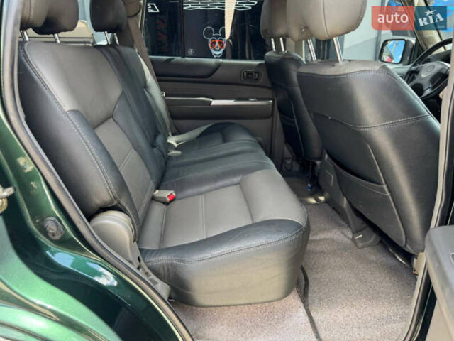 Зеленый Ниссан Патрол, объемом двигателя 4.2 л и пробегом 270 тыс. км за 26800 $, фото 12 на Automoto.ua