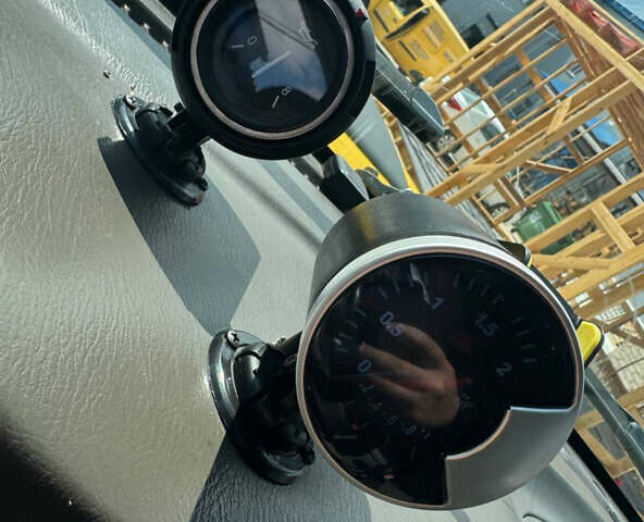 Зеленый Ниссан Патрол, объемом двигателя 4.2 л и пробегом 270 тыс. км за 26800 $, фото 14 на Automoto.ua