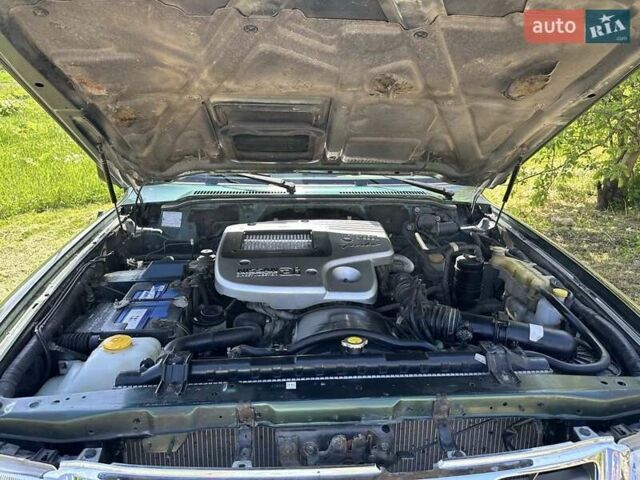 Зелений Ніссан Патрол, об'ємом двигуна 3 л та пробігом 235 тис. км за 17300 $, фото 2 на Automoto.ua