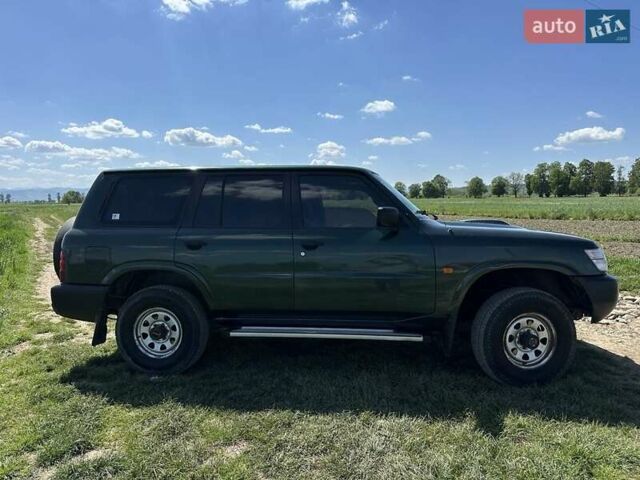 Зелений Ніссан Патрол, об'ємом двигуна 3 л та пробігом 235 тис. км за 17300 $, фото 5 на Automoto.ua