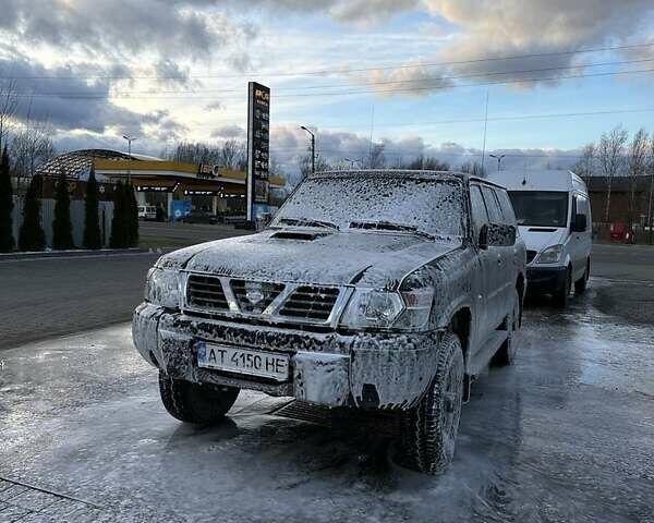 Зелений Ніссан Патрол, об'ємом двигуна 3 л та пробігом 235 тис. км за 17300 $, фото 1 на Automoto.ua