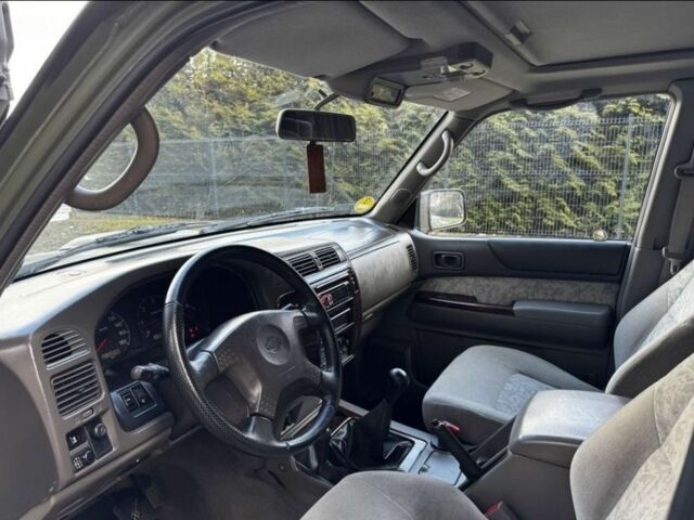 Зелений Ніссан Патрол, об'ємом двигуна 3 л та пробігом 205 тис. км за 4750 $, фото 5 на Automoto.ua