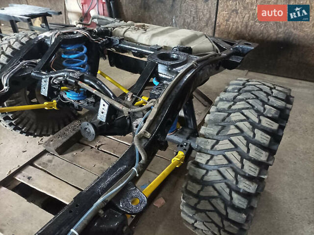 Зеленый Ниссан Патрол, объемом двигателя 2.95 л и пробегом 333 тыс. км за 25000 $, фото 27 на Automoto.ua