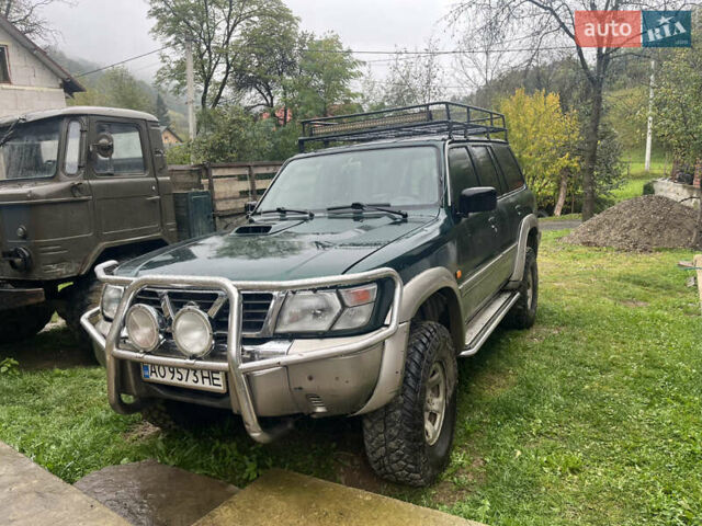 Зеленый Ниссан Патрол, объемом двигателя 2.95 л и пробегом 300 тыс. км за 9800 $, фото 11 на Automoto.ua