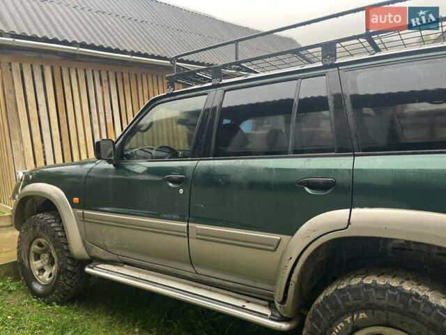 Зеленый Ниссан Патрол, объемом двигателя 2.95 л и пробегом 300 тыс. км за 9800 $, фото 6 на Automoto.ua