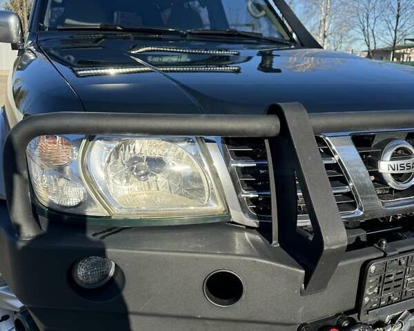 Зелений Ніссан Патрол, об'ємом двигуна 4.8 л та пробігом 203 тис. км за 34999 $, фото 11 на Automoto.ua