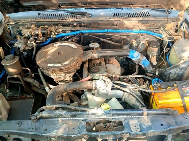 Чорний Ніссан Пікап, об'ємом двигуна 2.5 л та пробігом 0 тис. км за 2500 $, фото 3 на Automoto.ua