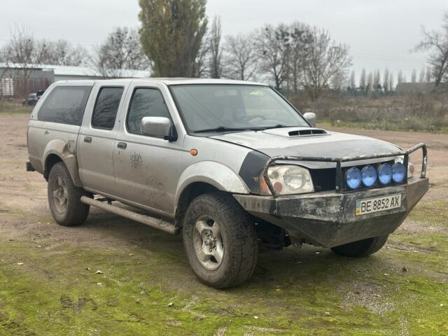 Серый Ниссан Пикап, объемом двигателя 2.5 л и пробегом 339 тыс. км за 5000 $, фото 1 на Automoto.ua