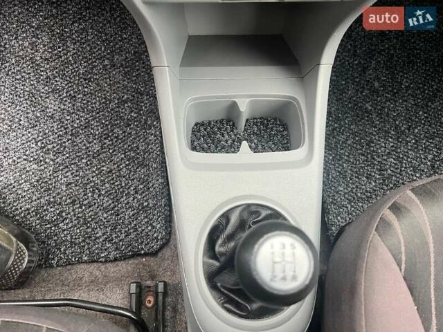 Красный Ниссан Пиксо, объемом двигателя 1 л и пробегом 187 тыс. км за 4490 $, фото 20 на Automoto.ua