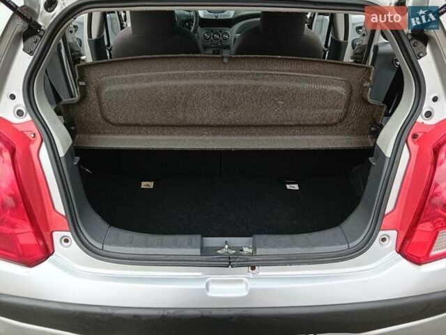 Серый Ниссан Пиксо, объемом двигателя 1 л и пробегом 139 тыс. км за 3400 $, фото 17 на Automoto.ua