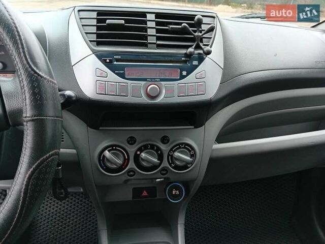 Серый Ниссан Пиксо, объемом двигателя 1 л и пробегом 139 тыс. км за 3400 $, фото 13 на Automoto.ua