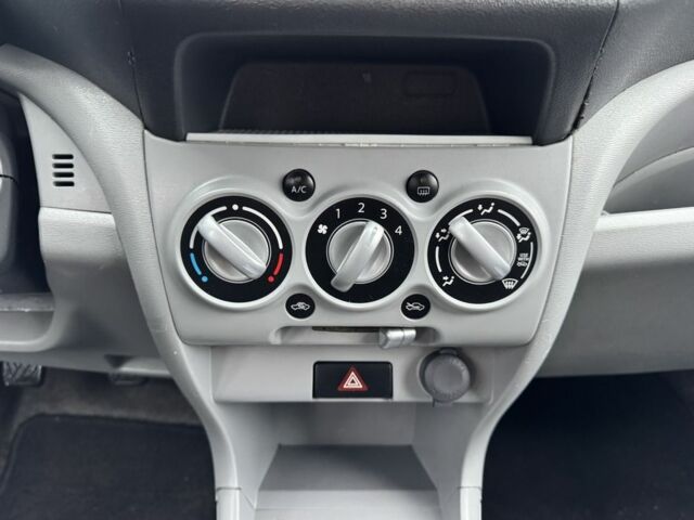 Серый Ниссан Пиксо, объемом двигателя 1 л и пробегом 200 тыс. км за 3599 $, фото 8 на Automoto.ua