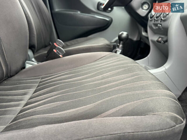 Серый Ниссан Пиксо, объемом двигателя 1 л и пробегом 210 тыс. км за 3550 $, фото 27 на Automoto.ua