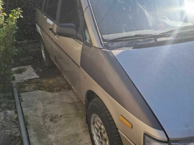 Бежевий Ніссан Прерія, об'ємом двигуна 2 л та пробігом 280 тис. км за 2000 $, фото 5 на Automoto.ua