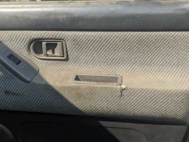 Чорний Ніссан Прерія, об'ємом двигуна 2 л та пробігом 400 тис. км за 750 $, фото 5 на Automoto.ua