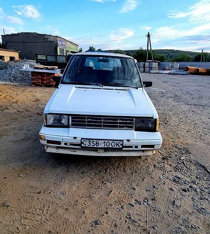 Ниссан Прерия, объемом двигателя 1.8 л и пробегом 120 тыс. км за 350 $, фото 4 на Automoto.ua