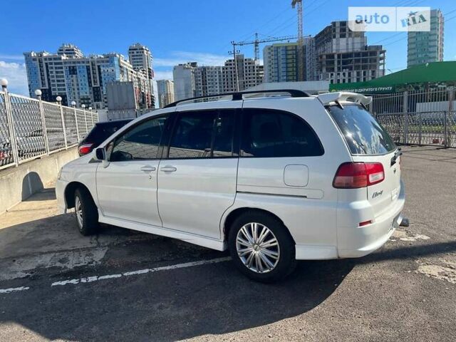 Ниссан Прерия, объемом двигателя 2 л и пробегом 230 тыс. км за 5000 $, фото 4 на Automoto.ua