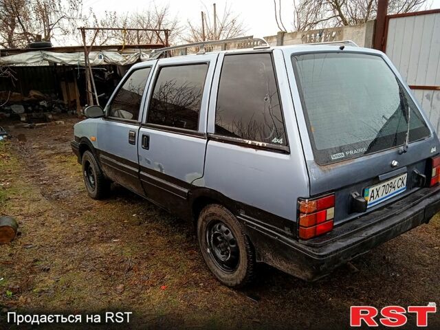 Синій Ніссан Прерія, об'ємом двигуна 2 л та пробігом 100 тис. км за 1100 $, фото 3 на Automoto.ua