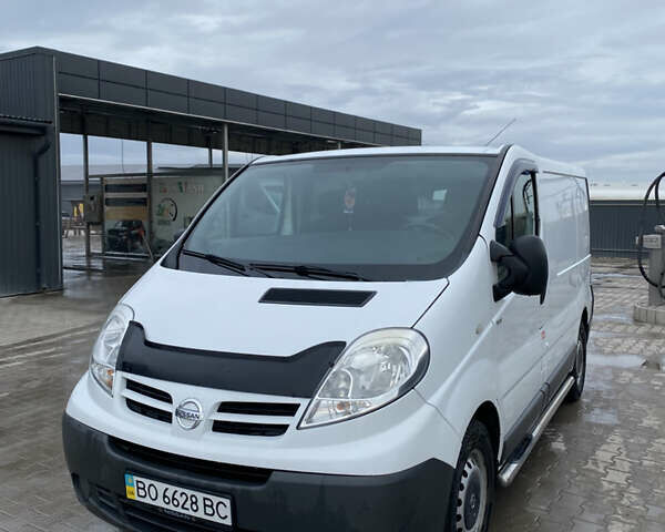 Белый Ниссан Примастар, объемом двигателя 2 л и пробегом 356 тыс. км за 8800 $, фото 2 на Automoto.ua