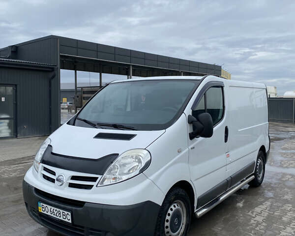 Белый Ниссан Примастар, объемом двигателя 2 л и пробегом 356 тыс. км за 8800 $, фото 1 на Automoto.ua